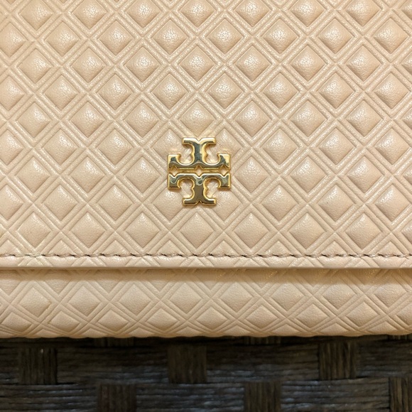 Tory Burch Smartphone Wristlet - Picture 2 of 8